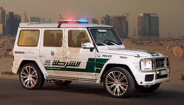 Milovníci vysoké rychlosti vyhněte se městu Dubaj! Před místní policií nikdo neuteče 1