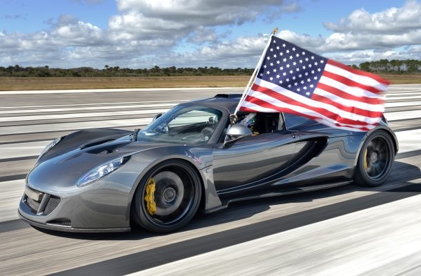 Rekord překonaný! Nejrychlejším sériově vyráběným autem je Hennessey Venom GT 1