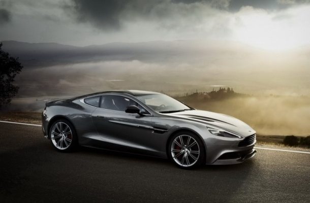 S NOVÝM ASTON MARTIN VANQUISH 2014 ZAPOMENETE NA ANGLICKÝ KLID 1