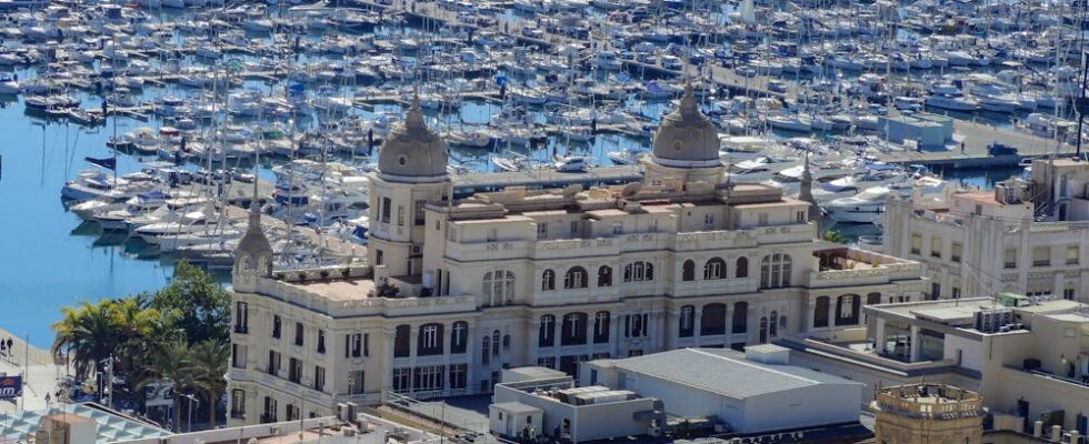 Zavítejte do španělského městečka Alicante 1