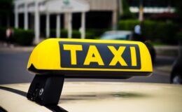 Kolik stojí taxi ve Valencii? 15